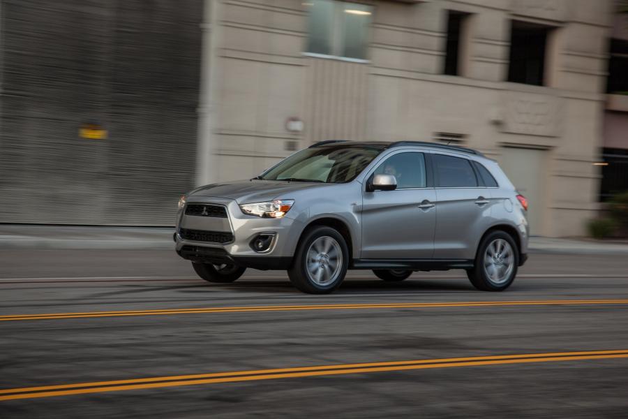  Mitsubishi Outlander Sport 2013 года  (фото 78 из 83)
